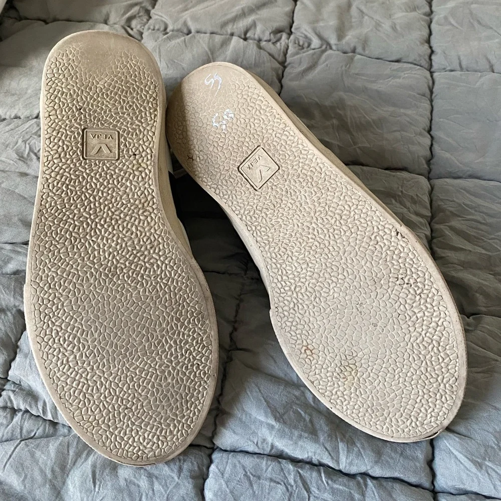 VEJA Campo Logo Sneakers - Picture 15 of 15